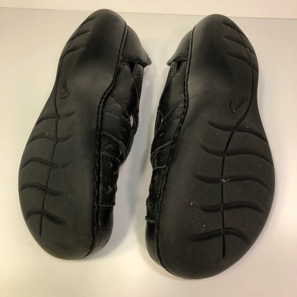 Clarks black leather casual slip ons, size 8M - Picture 6 of 7